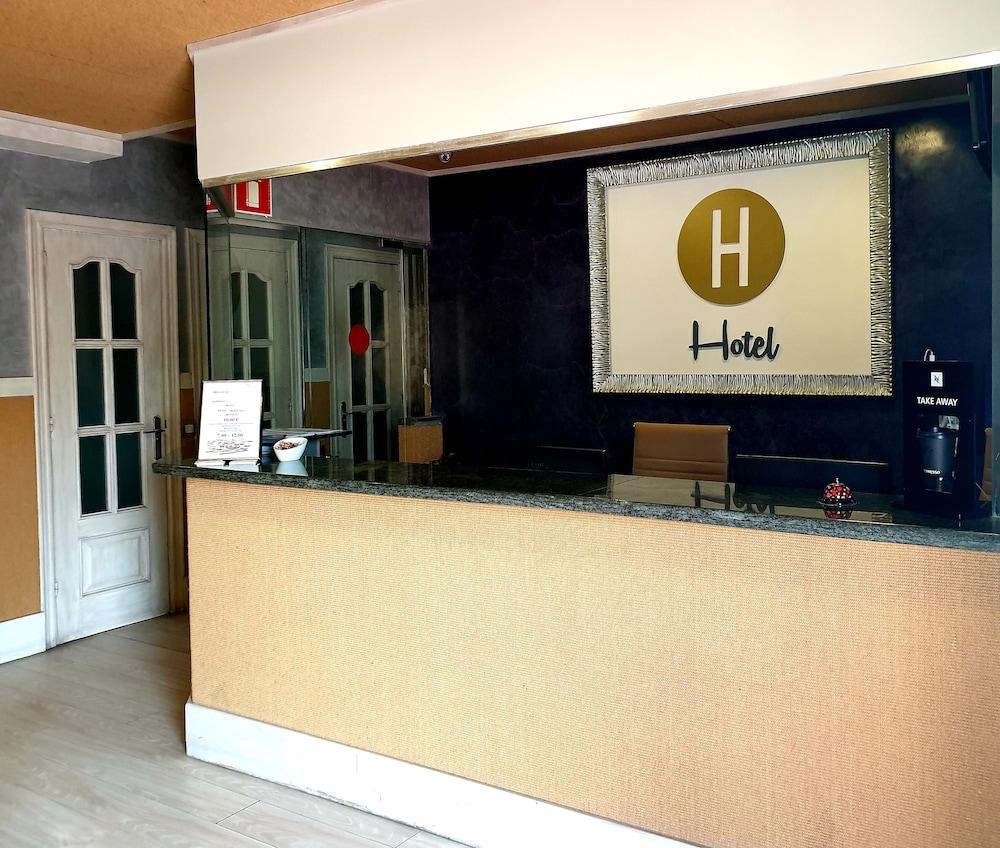 Hotel H กราโนแยร์ส ภายนอก รูปภาพ